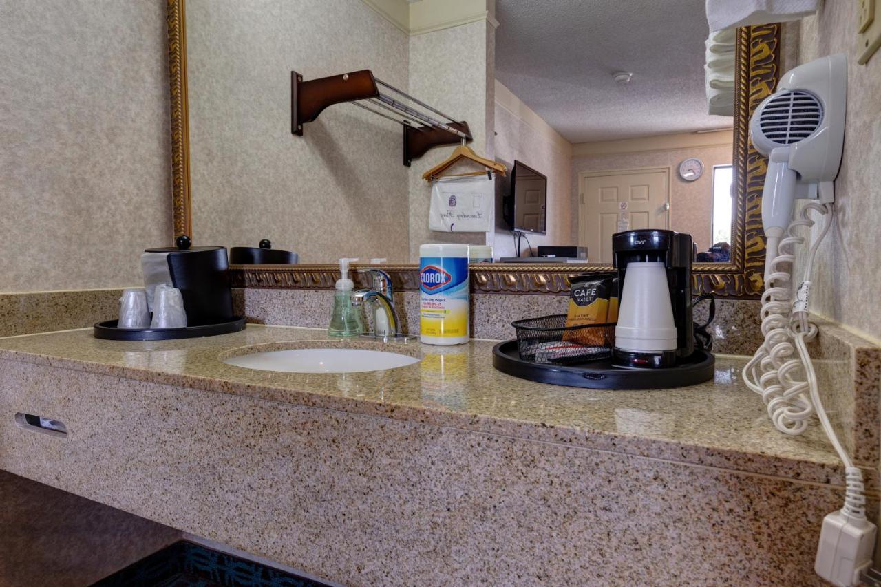 Deluxe Inn - Fayetteville I-95 エクステリア 写真