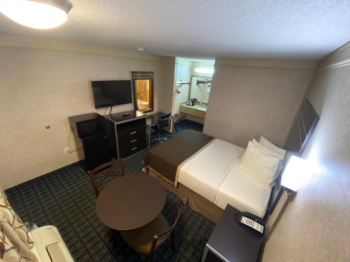 Deluxe Inn - Fayetteville I-95 エクステリア 写真