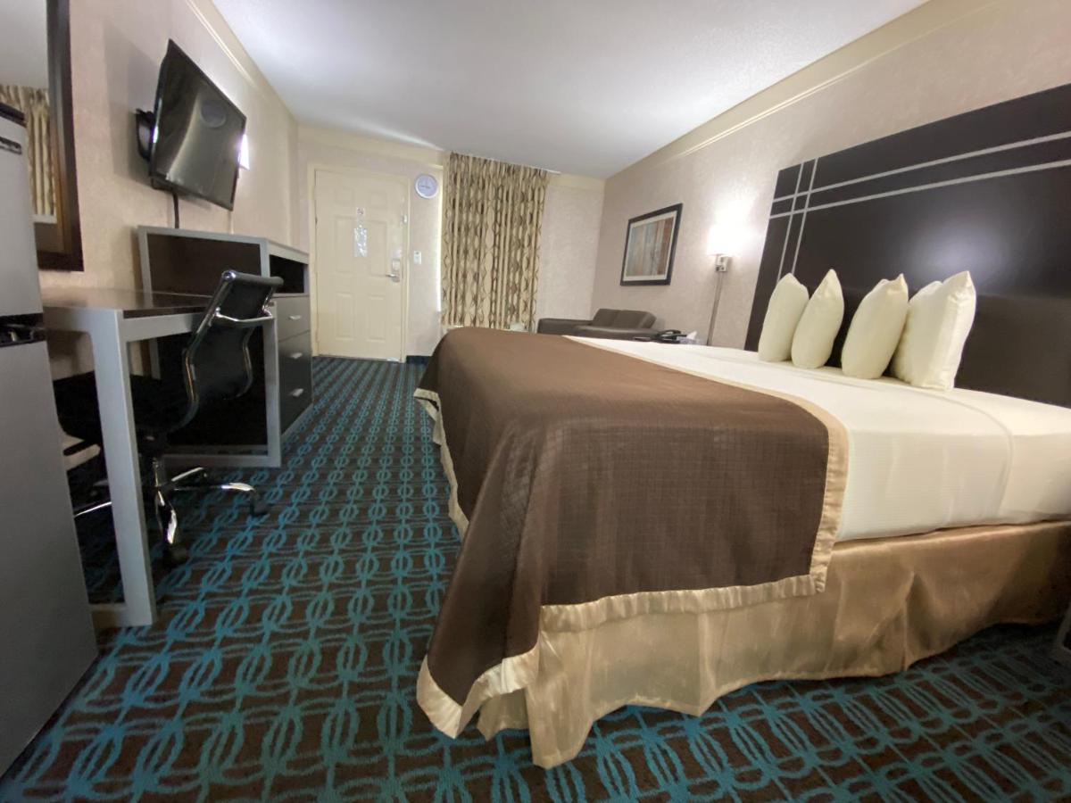 Deluxe Inn - Fayetteville I-95 エクステリア 写真